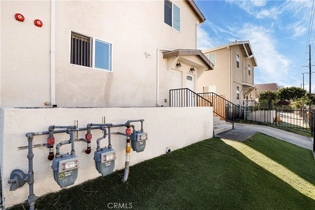 844 W 78th Street, Los Angeles, California 90044 home-pic-38